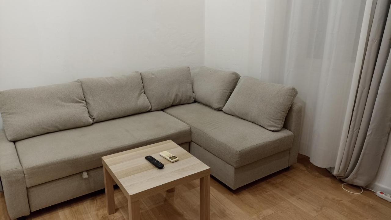 Studio Neuf Climatise Avec Terrasse #4 Tulon Zewnętrze zdjęcie